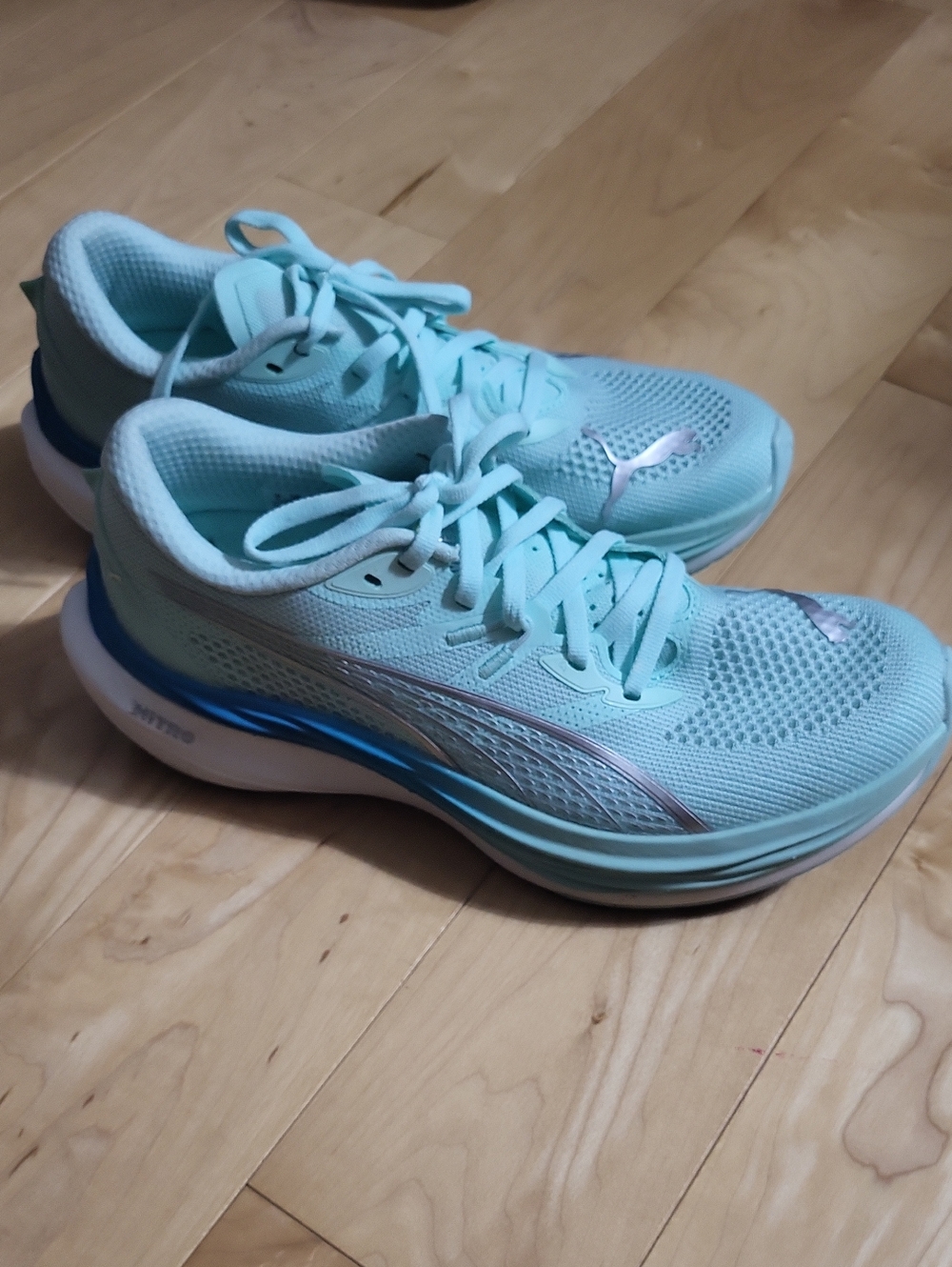 Puma Deviate Nitro 3 Running Sneakers  - Like NEW